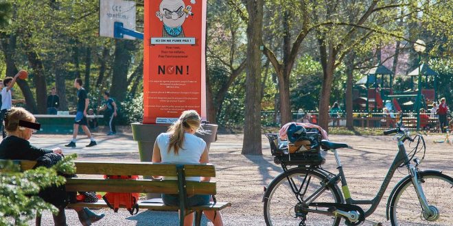 ©PHOTOPQR/L'EST REPUBLICAIN/Patrice Saucourt - Nancy le 18 mai 2019- Illustration parc non-fumeur
 Espace non-fumeur au parc Sainte-Marie à Nancy (54)